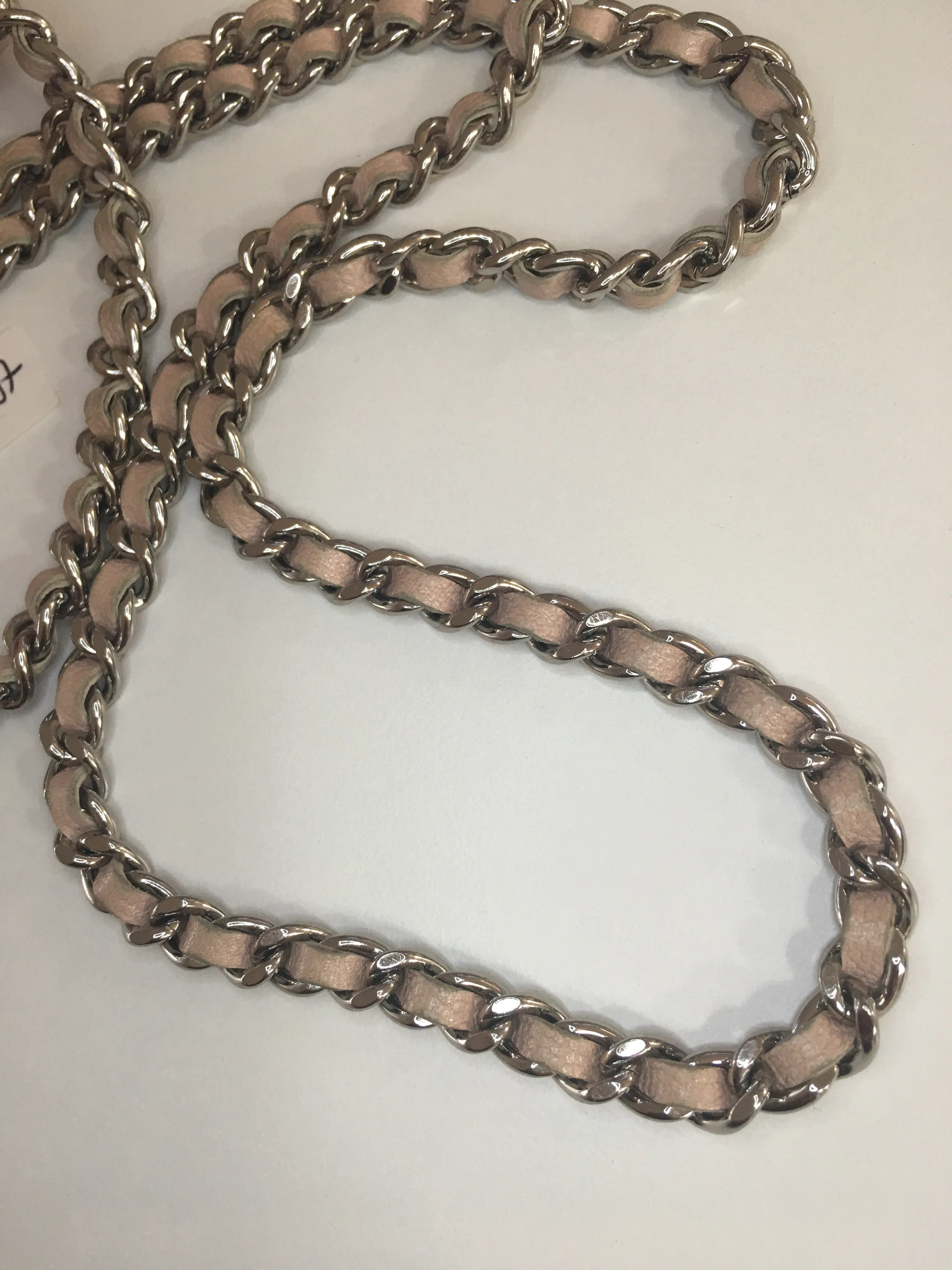 CHANEL WOC Wallet on Chain Pochette in Pink Leather