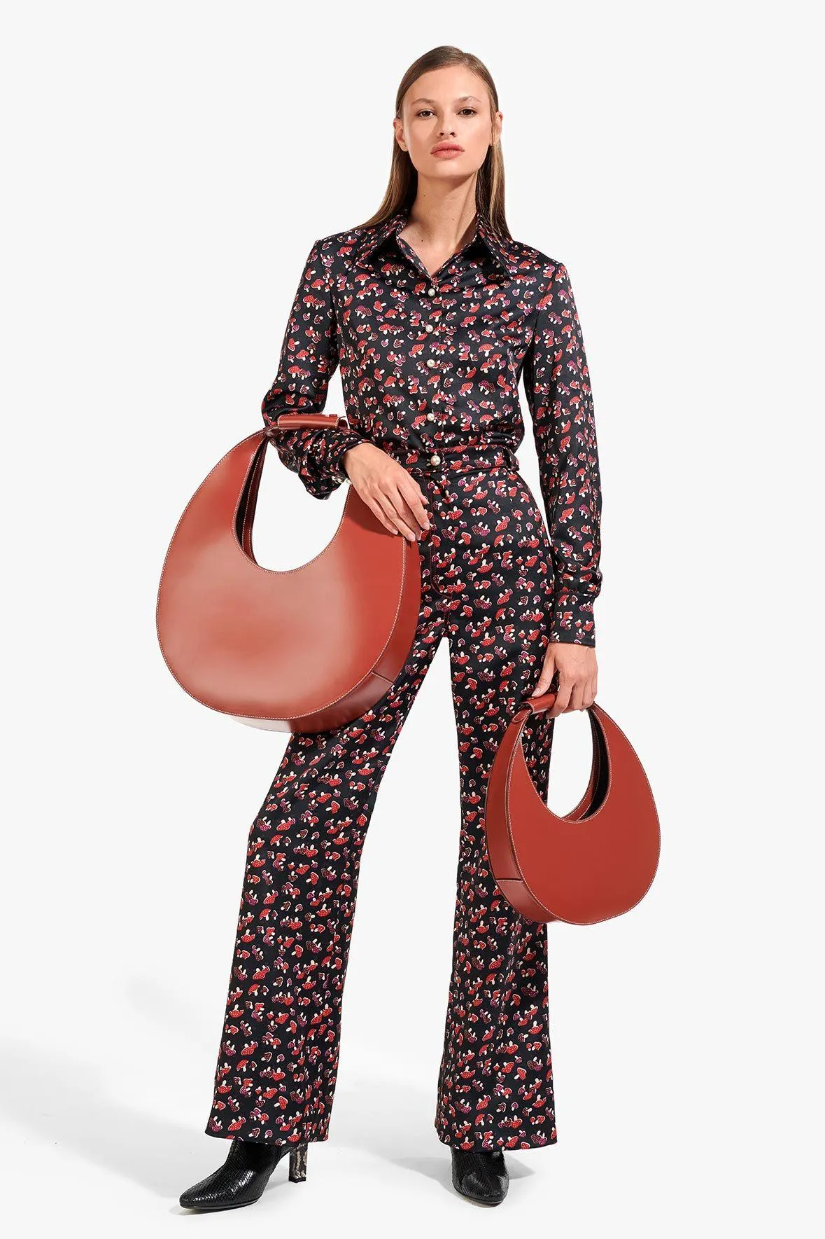 LARGE MOON BAG | COGNAC