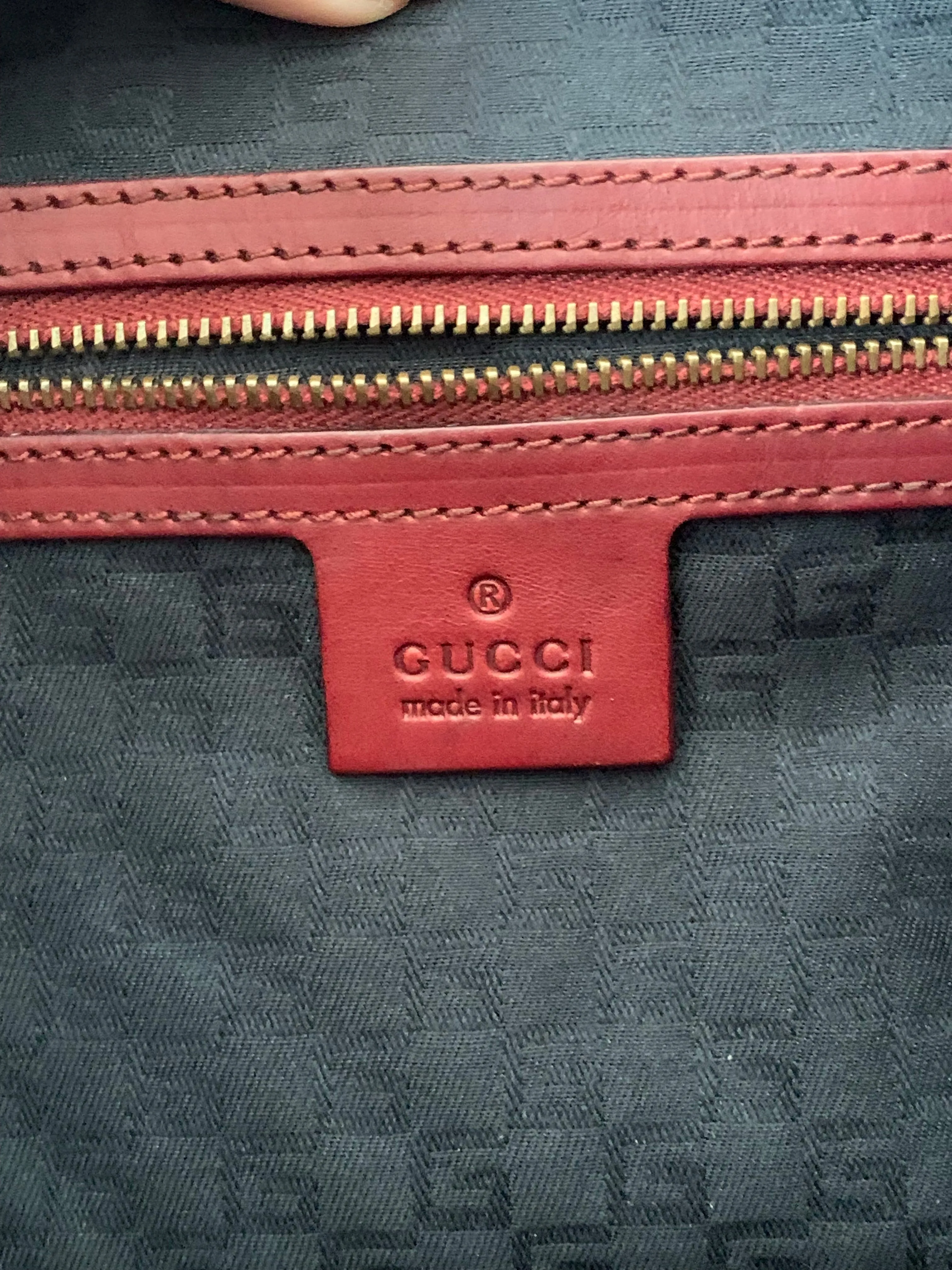 <b> GUCCI</b> <br>Half Moon Hobo Bag