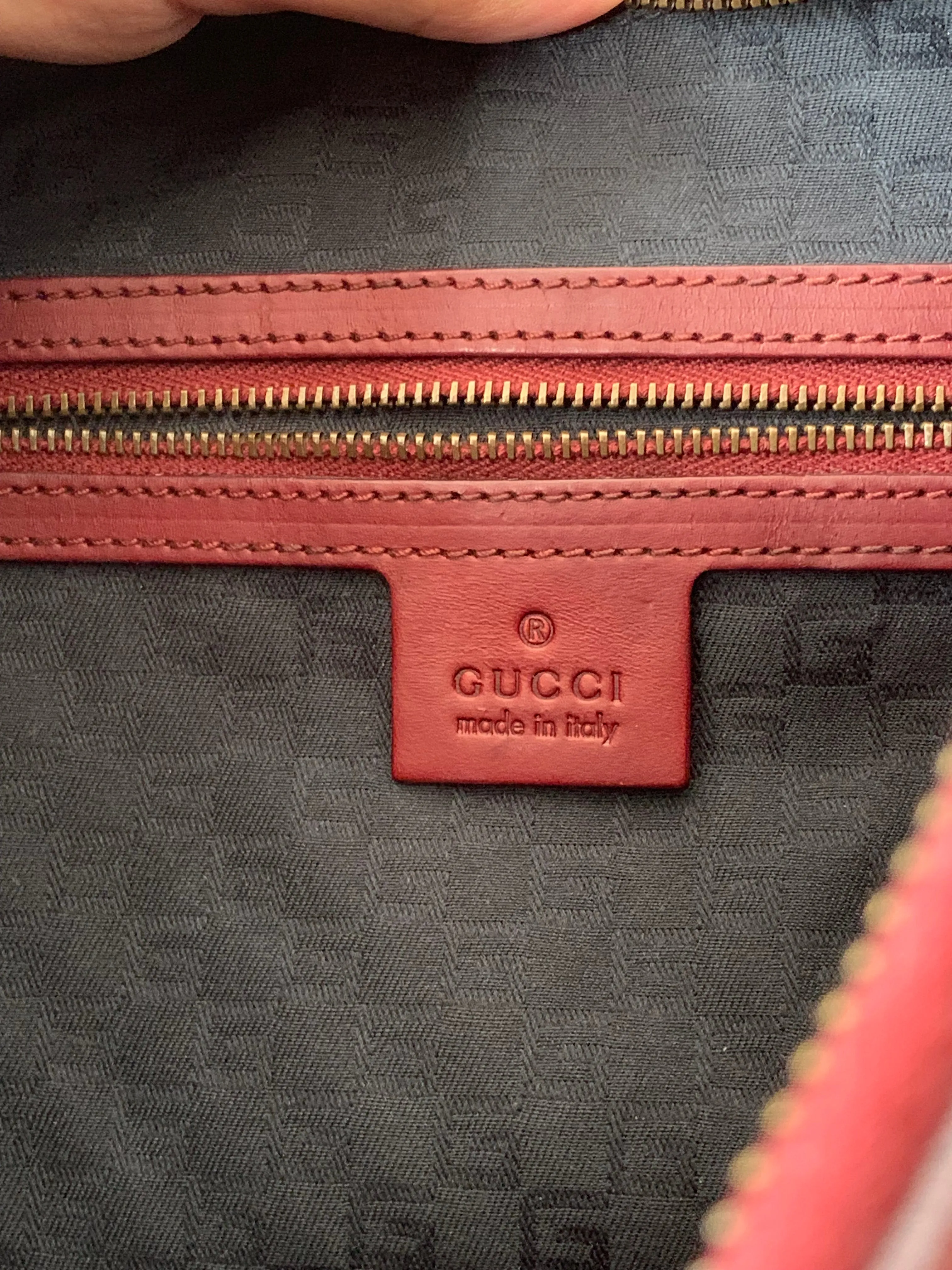 <b> GUCCI</b> <br>Half Moon Hobo Bag