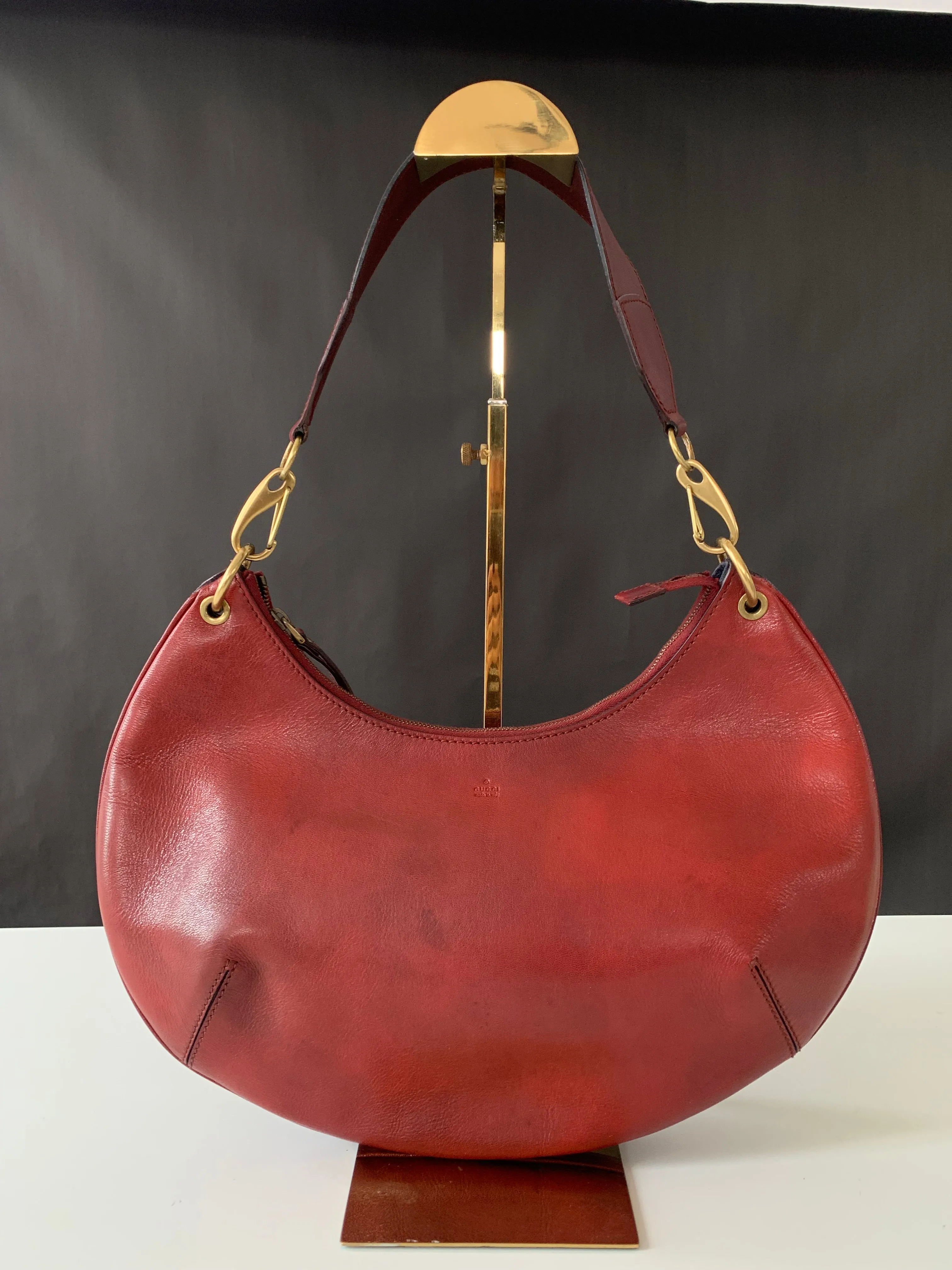 <b> GUCCI</b> <br>Half Moon Hobo Bag