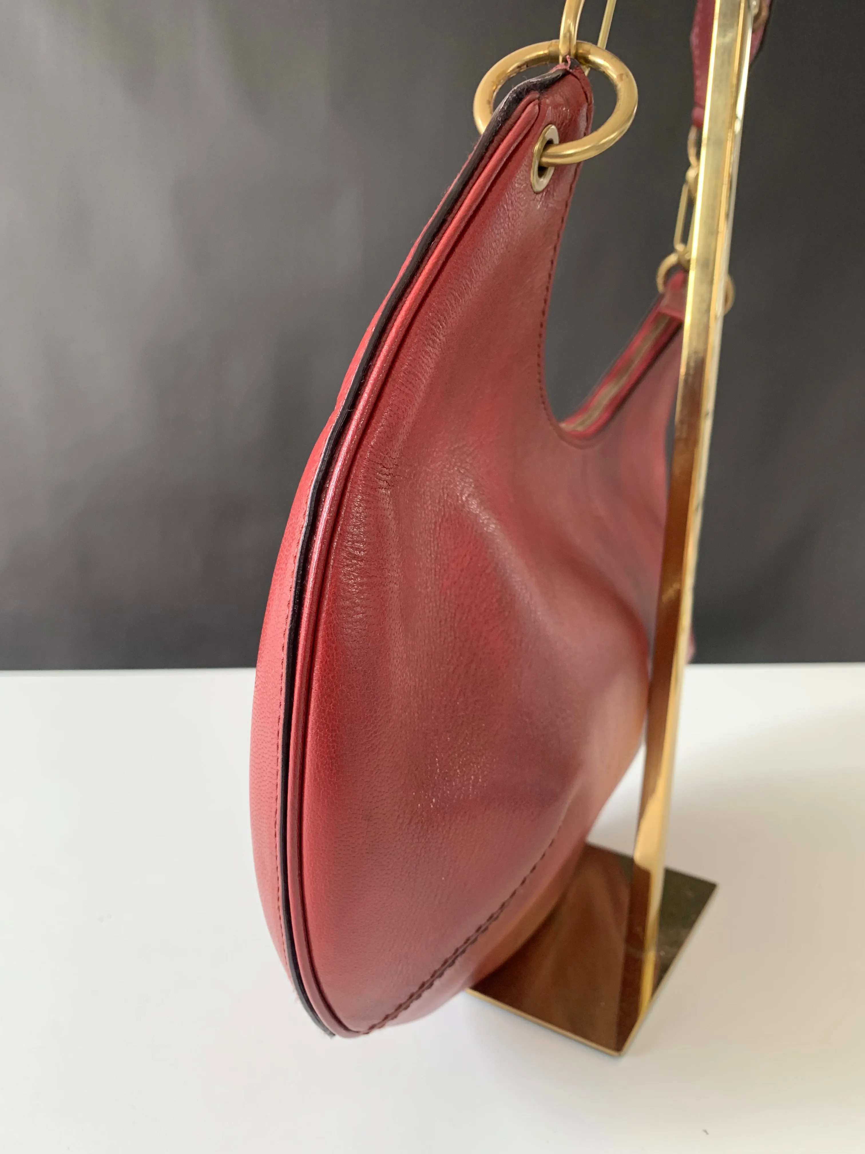 <b> GUCCI</b> <br>Half Moon Hobo Bag