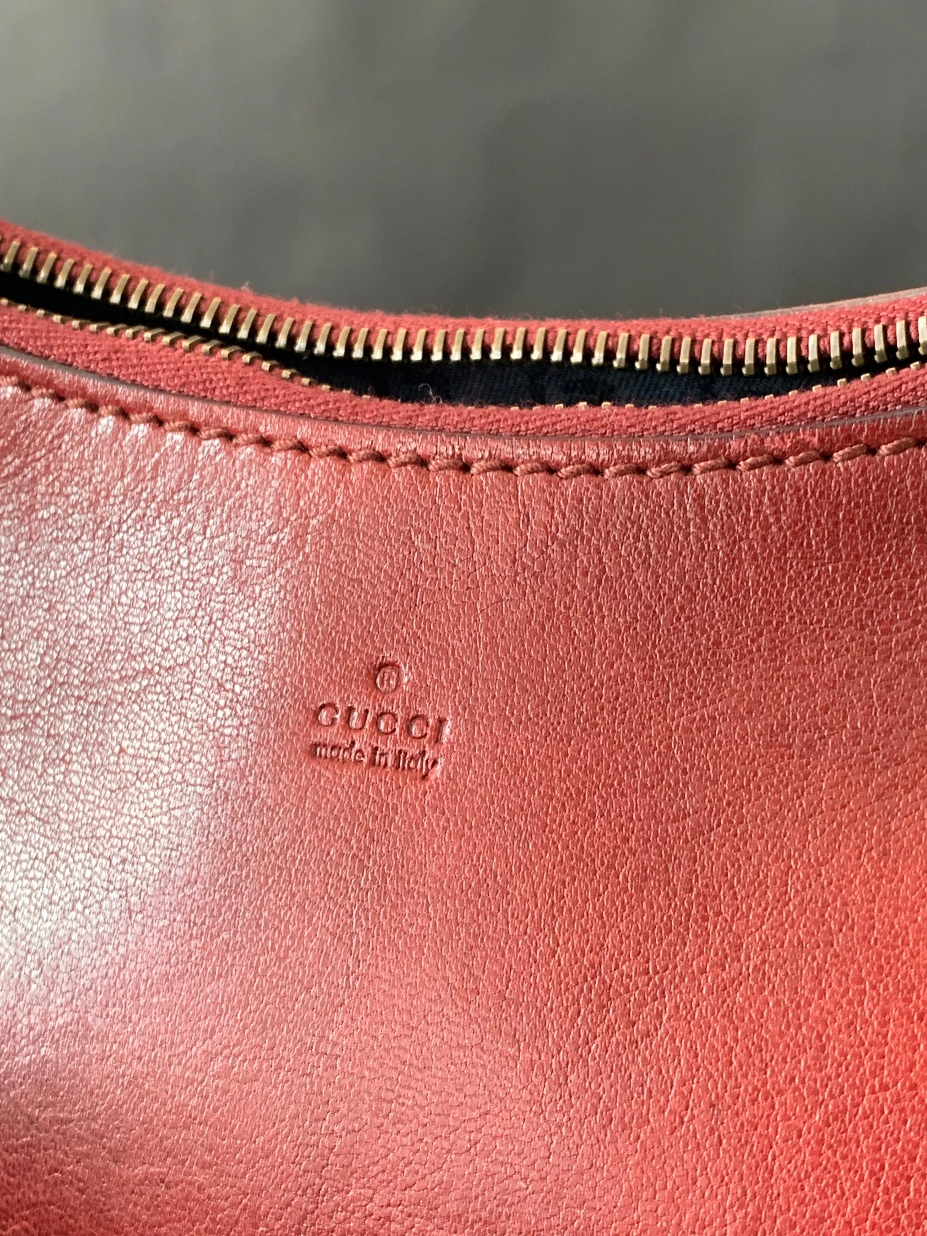 <b> GUCCI</b> <br>Half Moon Hobo Bag