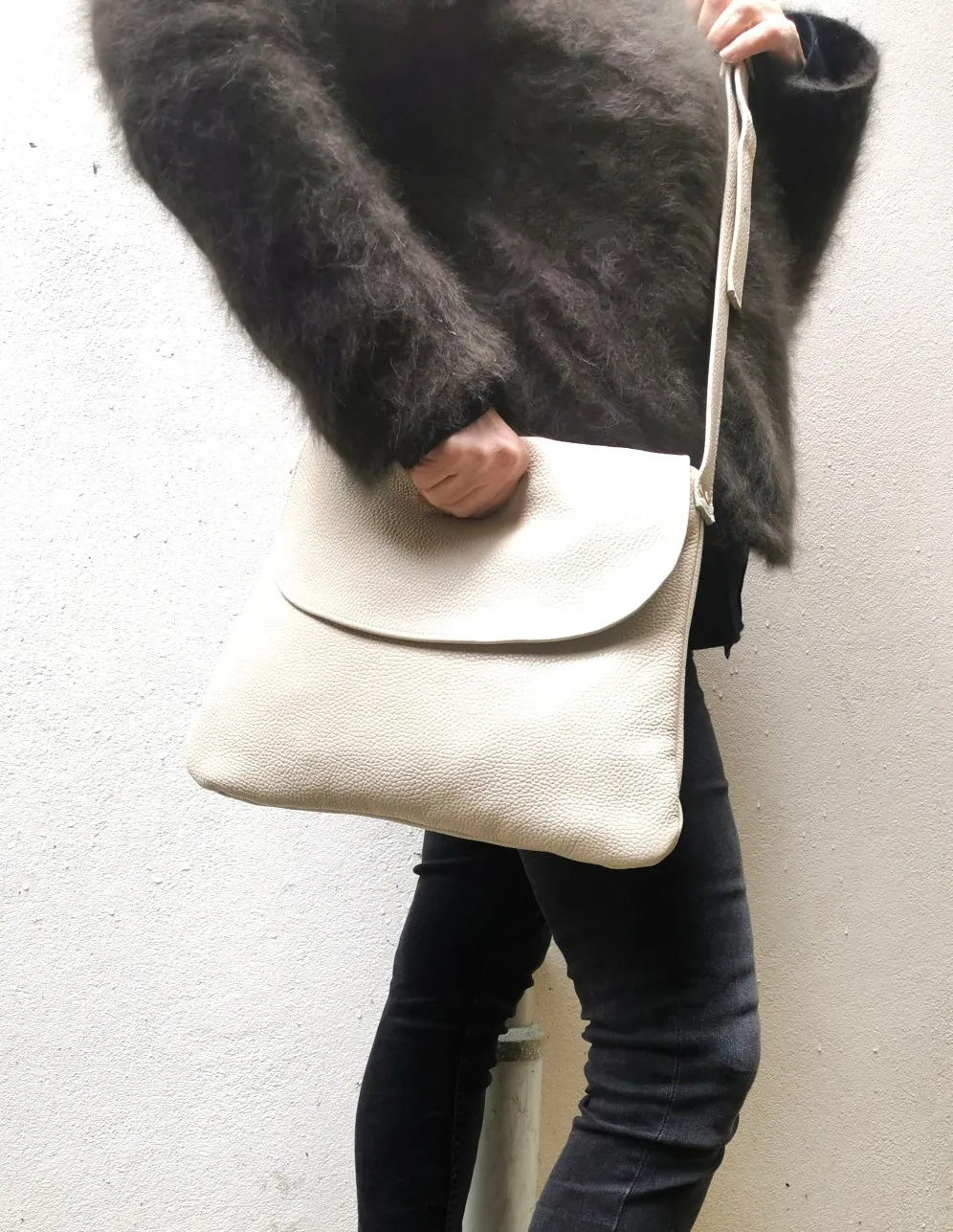 Minny Satchel  in cream pebble leather